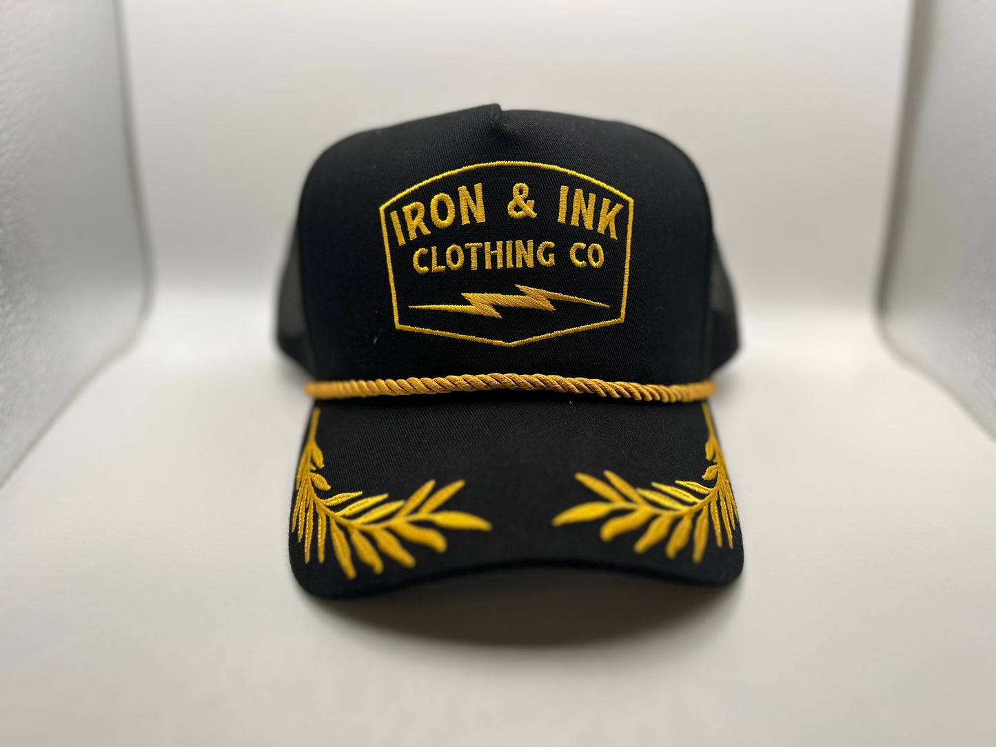 New custom "Captains" SnapBack hat- black