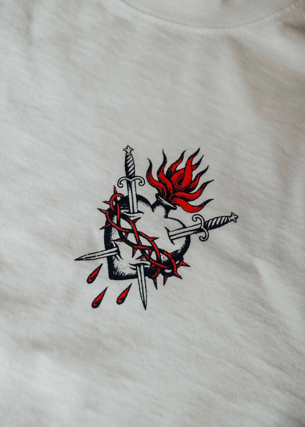 Early Access "Sacred Heart" oversized shirt- white