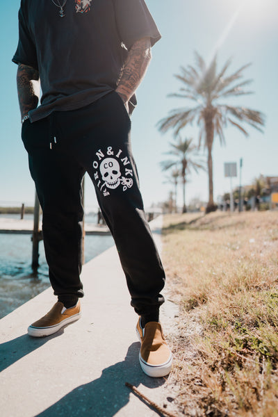 New "skull rose" sweat pants- Black