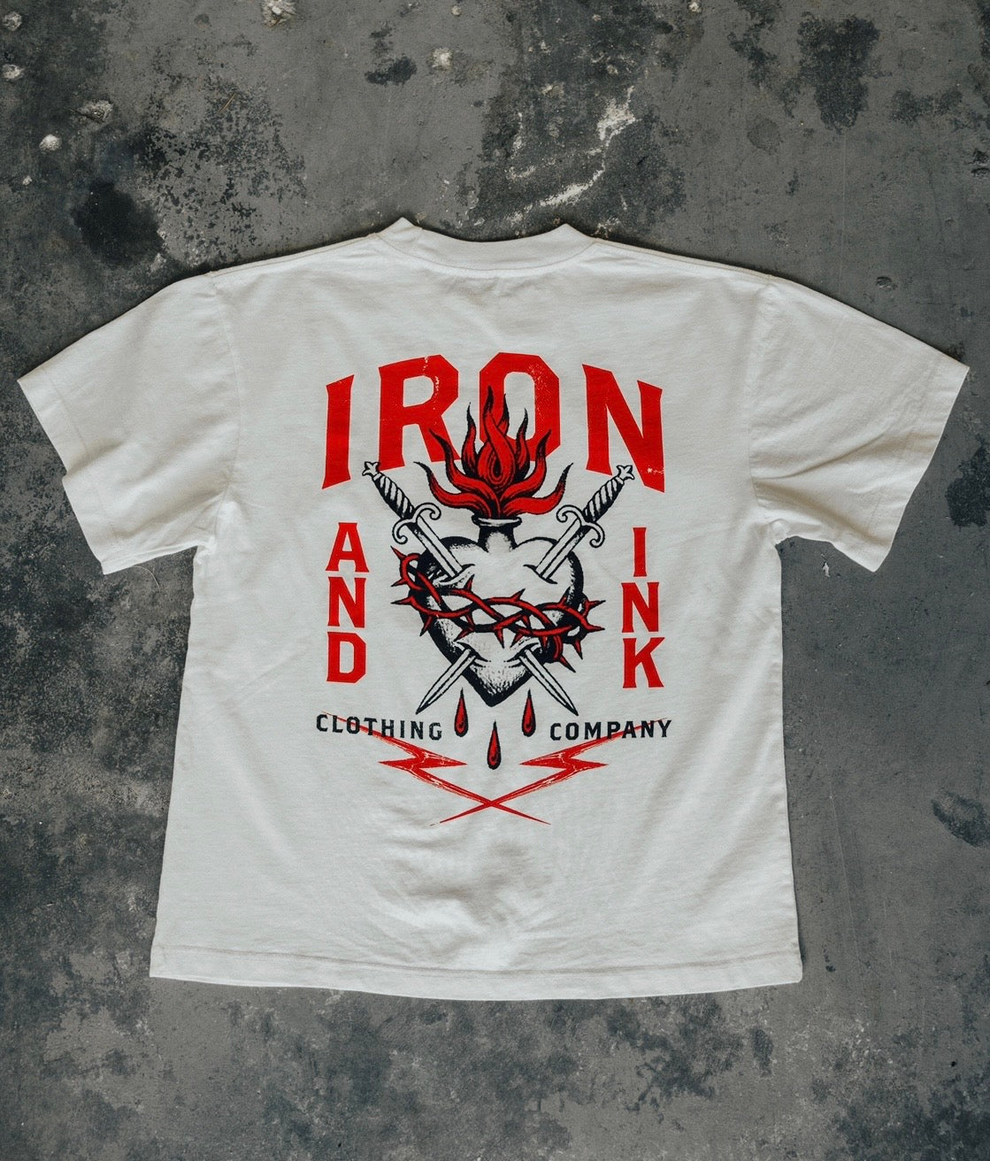 Early Access "Sacred Heart" oversized shirt- white