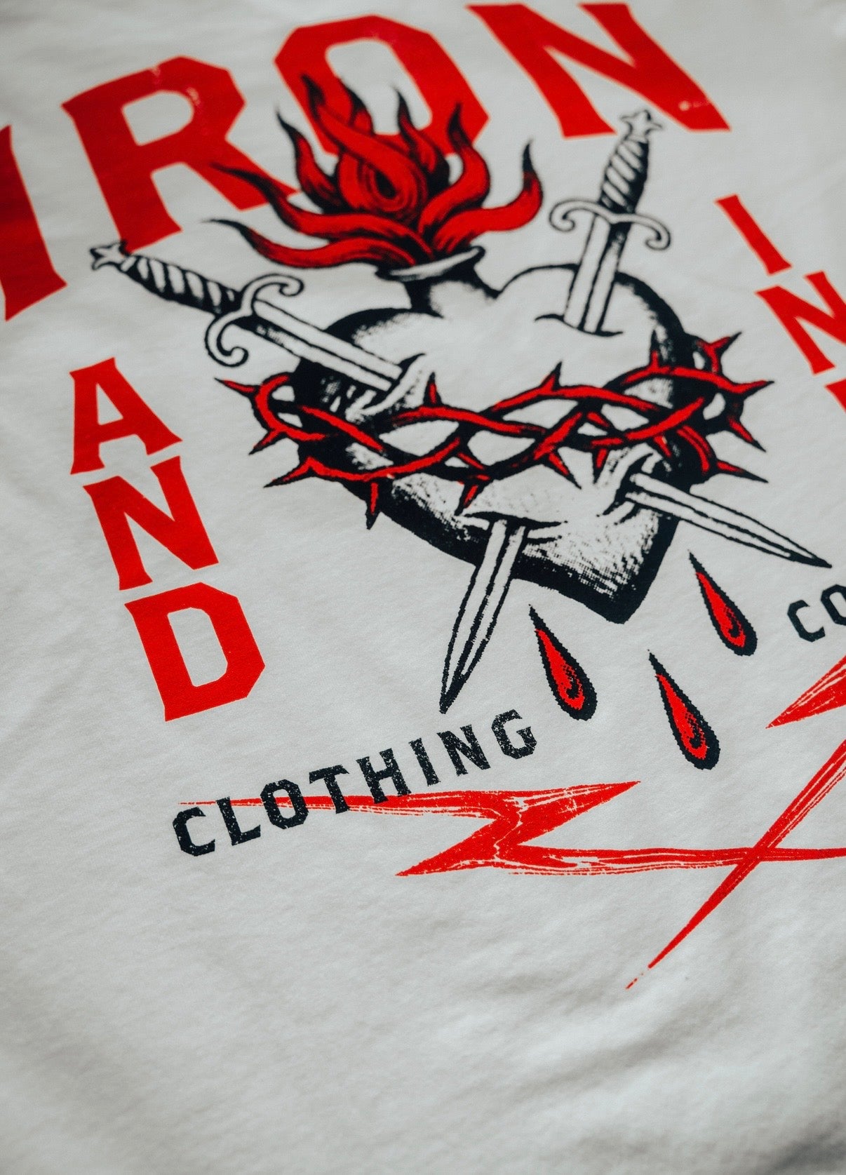 Early Access "Sacred Heart" oversized shirt- white