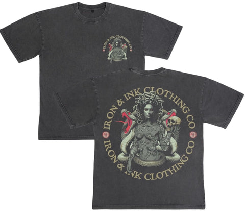 Miss print Medusa neck label - Size M shirt w/ L printed neck label on the inside