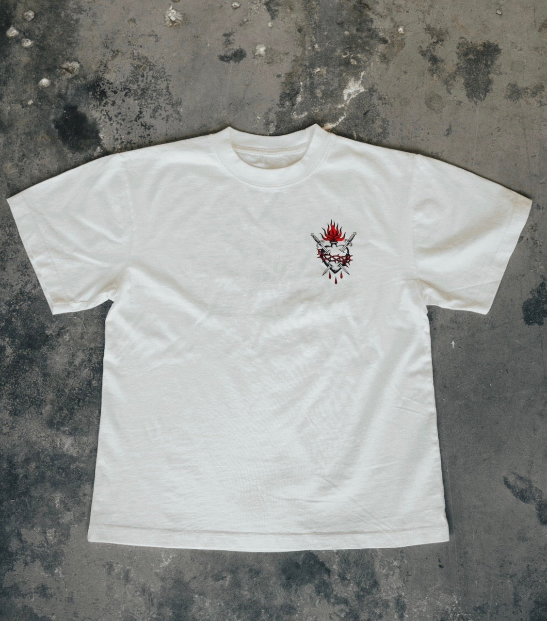Early Access "Sacred Heart" oversized shirt- white