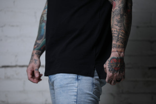 IIF Customs Extended Tee- Black